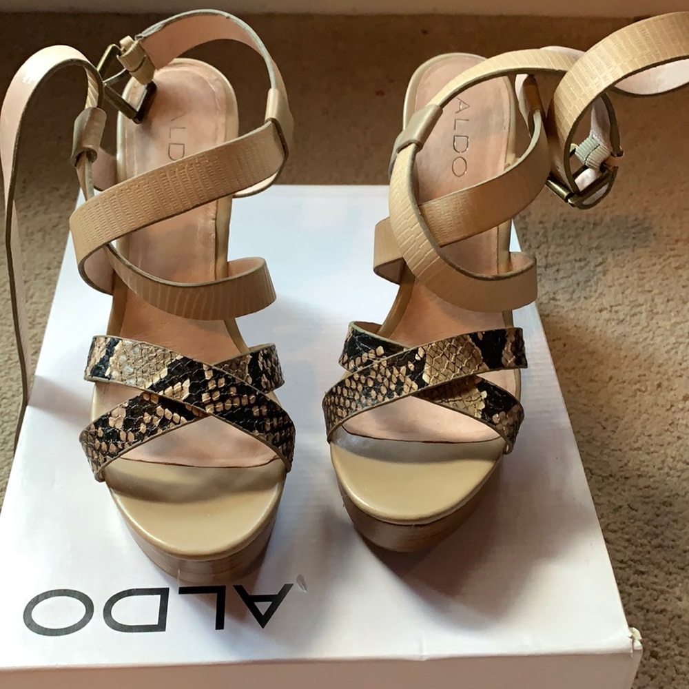 Aldo Crossier wedge